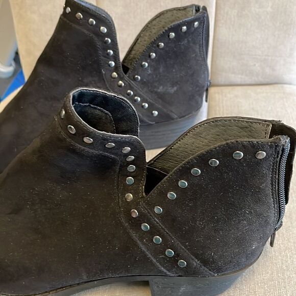 Size 11 Booties Black Carlos by Santana silver studs zipper back low heel - Picture 7 of 10